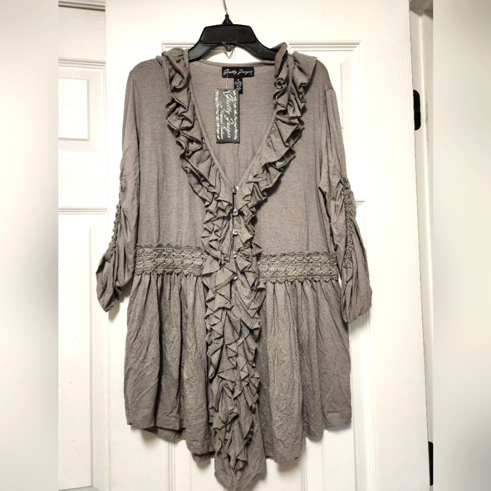 Gretty Zueger Ruffle Blouse NWT Small Ivory